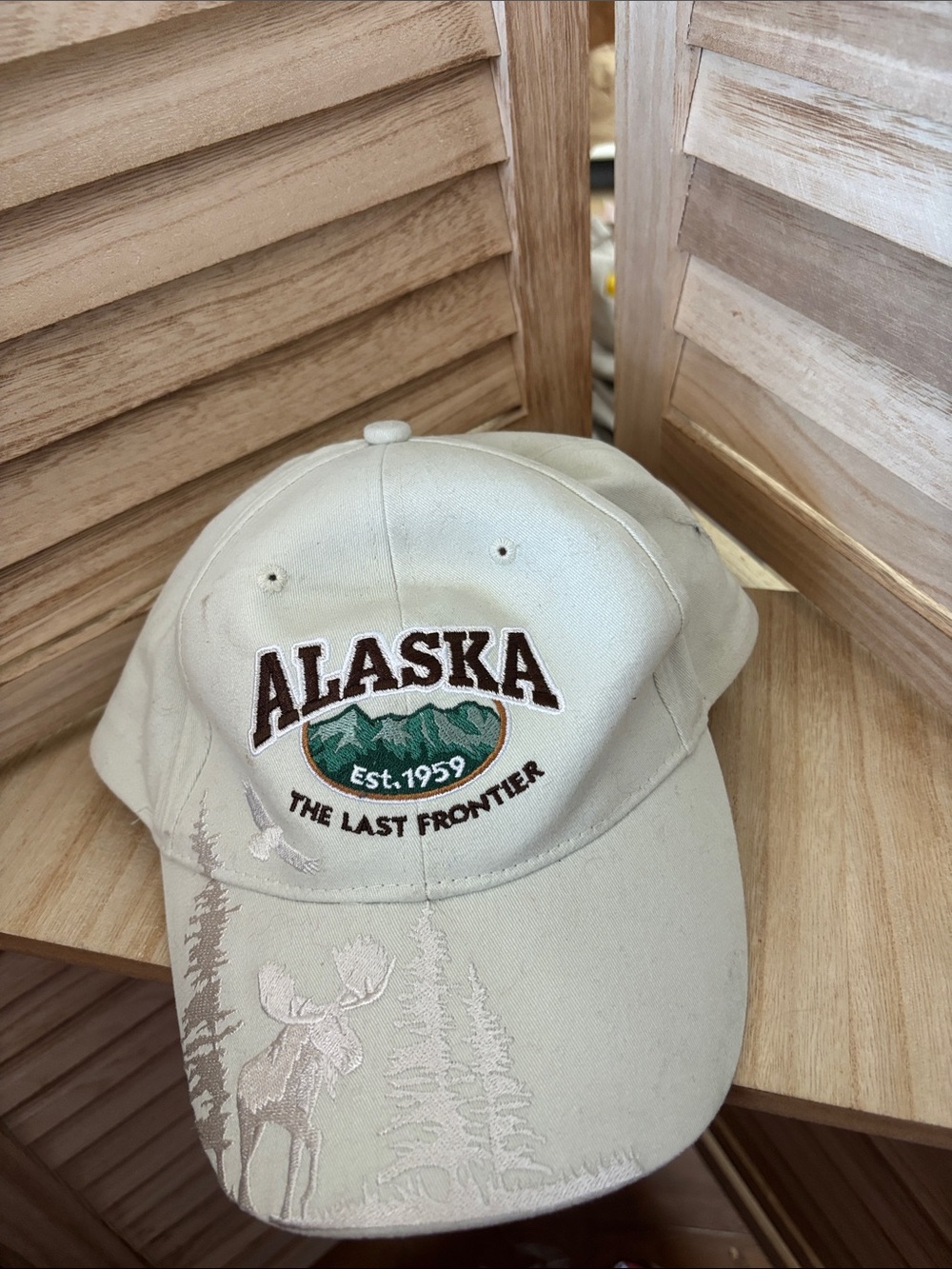 Alaska 'The Last Frontier' Beige Baseball Cap